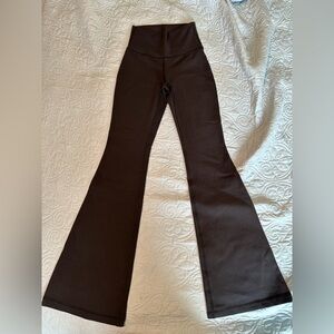 TnAction 2XS flare black leggings